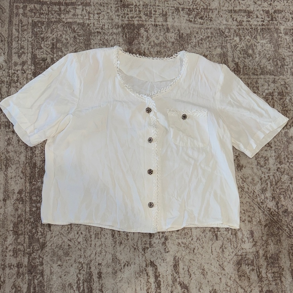 Elegant White Lace Trimmed Women's Top